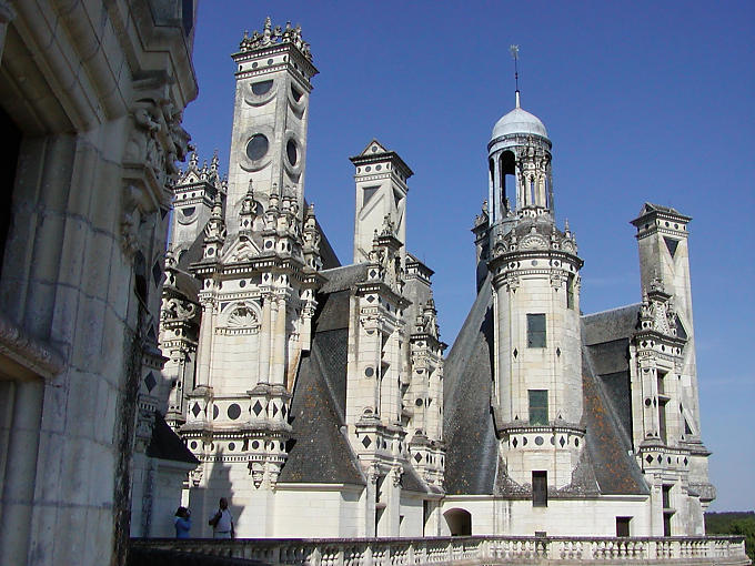 Torretas, chimeneas y buhardillas, Chambord, Francia.