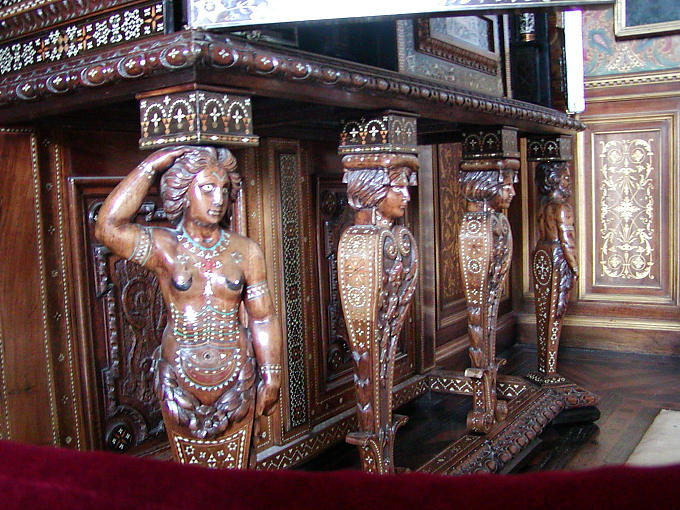 Gabinete tallado cariátides, Château de Chenonceau, Francia.