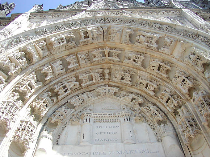 Gótico, San Martín, Clamecy, Francia.