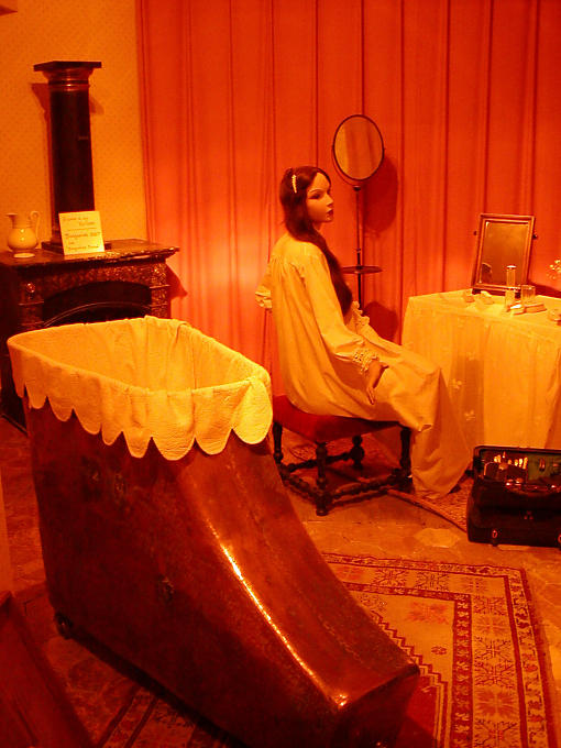 El baño, período de reconstrucción, el Castillo de Ussé, Francia.