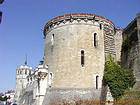 Heurtault la torre y la puerta que permite el acceso a los tirones, el Castillo de Amboise, Francia.