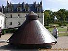Platillo volador con forma de tanque, diseñado por Leonardo Da Vinci, el Castillo de Amboise, Francia.