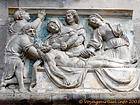 El entierro de Jesús, bajorrelieve de la colegiata Clamecy, Francia.