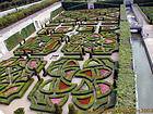 El amor apasionado, voluble, tierna y trágicas figuras del Villandry jardín, Francia.