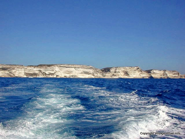 Bonifacio, acantilados remotos, Córcega