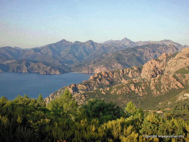 Panorama del golfo de Porto, Córcega