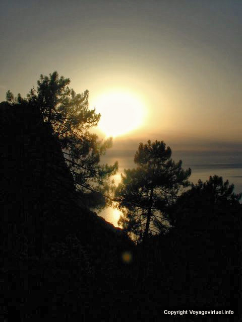 La luz del atardecer, Córcega