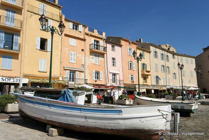 Saint-Tropez, barco de pesca en el muelle Jean Jaurès, Provence, Francia