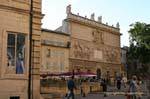 Casa de la Moneda, barroco y fachada ornamentada, Aviñón, Francia.