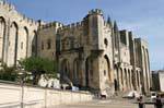 Torre de ángulo entre la puerta de Notre Dame y la puerta de Champeaux, Palacio de los Papas, Avignon, Francia.