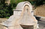 Bormes-les-Mimosas, fuente seca, Francia.