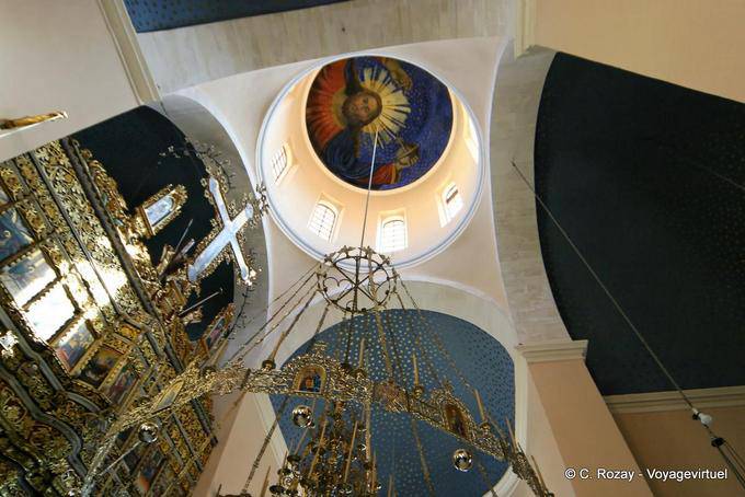 Agia Triada pintó la cúpula de la iglesia - Creta, Grecia