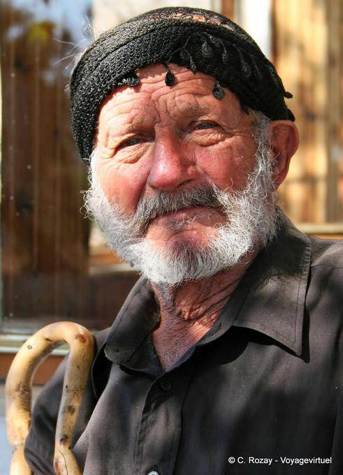 Retrato de un pastor de Creta Anopoli, Nome Chania - Creta, Grecia