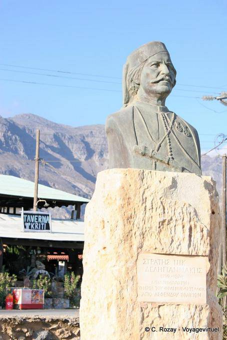 Fragokastello estatua de Hadzi Michalis Dalianis - Creta, Grecia