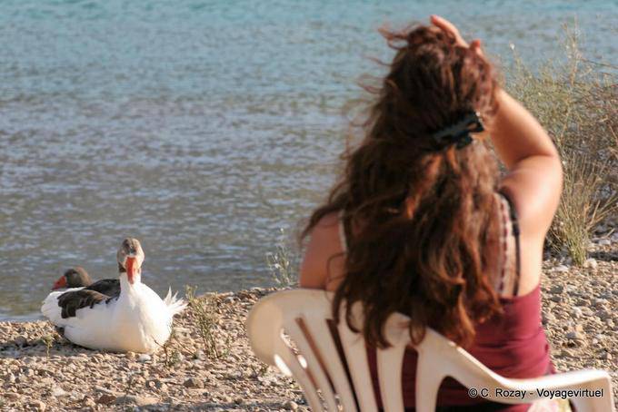 Cara a cara de caña y mujer, Georgioupoli - Creta, Grecia