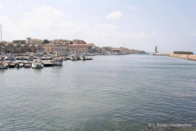 Vista del puerto de Chania - Creta, Grecia