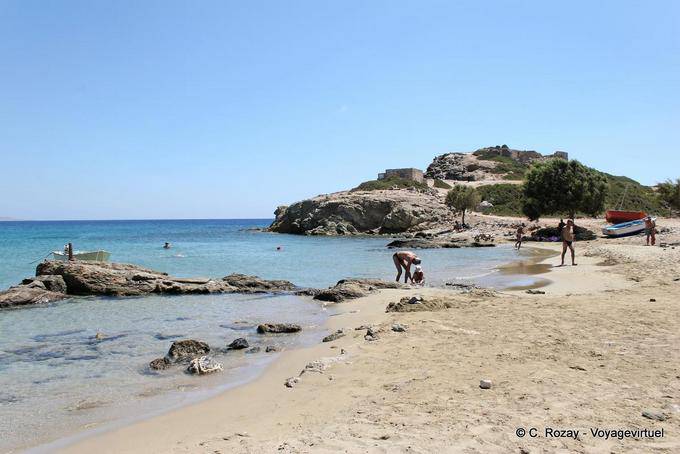 Playa en frente de las ruinas de Itanos, la ciudad desierta (Erimopolis) - Creta, Grecia