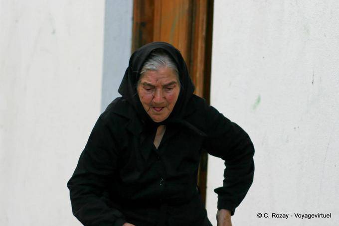 Viejo que saca la lengua, Lassithi - Creta, Grecia