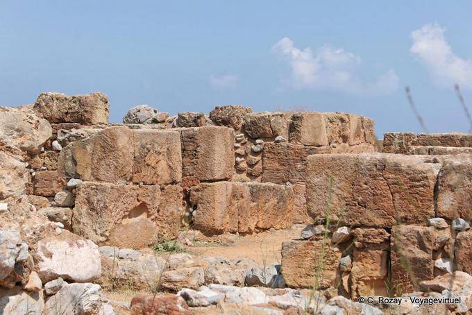 Restos en el sitio Malia - Creta, Grecia