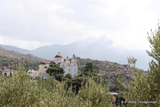 Iglesia en las alturas de Sfaka - Creta, Grecia