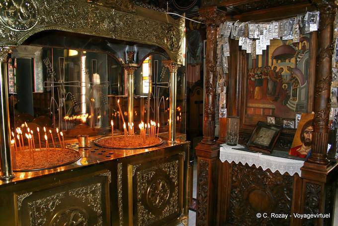 Rethymnon, dentro de la Catedral de la Presentación de la Virgen en el Templo - Creta, Grecia