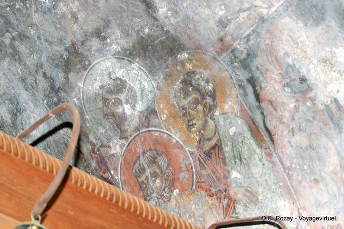 Muy desvanecido fragmento de un mural religiosa, Agios Paraskevi Voutas - Creta, Grecia