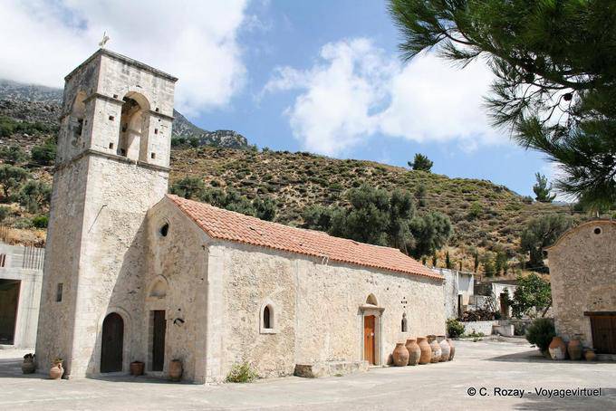 Zaros iglesia del monasterio Vrontissi - Creta, Grecia