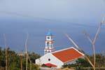 Un campanario de la iglesia sobre el mar, Falasarna, Creta.