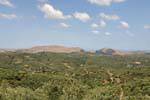 Hilly y cultivado a Georgioupoli, Creta.