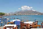 Panorama de la bahía de Ierapetra (Gerapetro) y las montañas Thrypti Dimou y Agios Saranta, Creta.