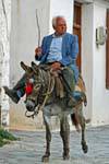 Vive en ropa de domingo en su culo, Lassithi, Creta.