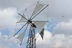 Turbina de viento característico de Lassithi meseta, Creta.