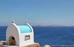 Vai Micro capilla frente a la isla de Elassa, Creta.