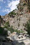 Zaros, caminar en el lecho de la quebrada, Creta.