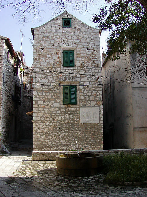 Casa de recuerdo, Sibenik, Croacia