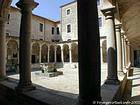 Claustro del Monasterio de los Franciscanos, Zadar, Croacia.