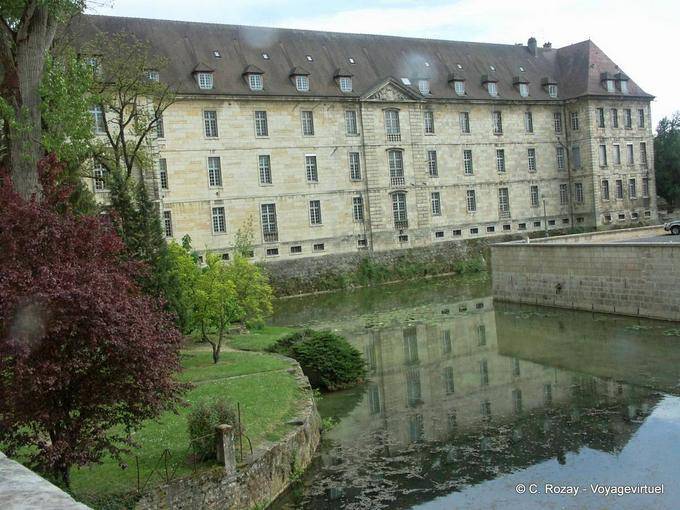 El Hospital General de la Caridad, Dole - Francia