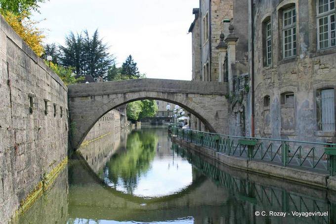Curtidores Puente Canal Dole - Francia