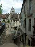 Escaleras a la calle de Old Carnicerías, Dole Jura, Francia.