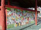 Muro decorado con pintura locales, Boca de Yuma, Rep. Dominicana.
