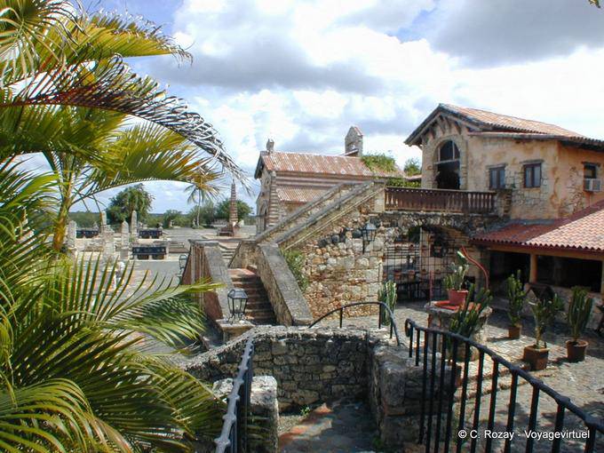 Ver en la Piazzetta, Altos de Chavón, Rep. Dominicana