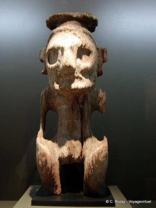 Cemí de cohoba (cerámica Madera Guayacán), Museo Arqueológico de Altos de Chavón, Rep. Dominicana
