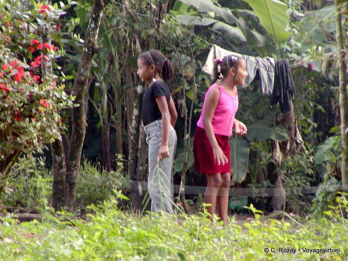 Juego de Chicas, saltar la cuerda, Rep. Dominicana