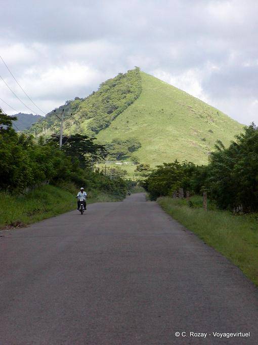Perspectiva hacia El Seibo, Rep. Dominicana