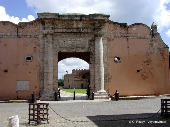 Puerta de San Diego, Fortaleza Ozama, Santo Domingo, Rep. Dominicana