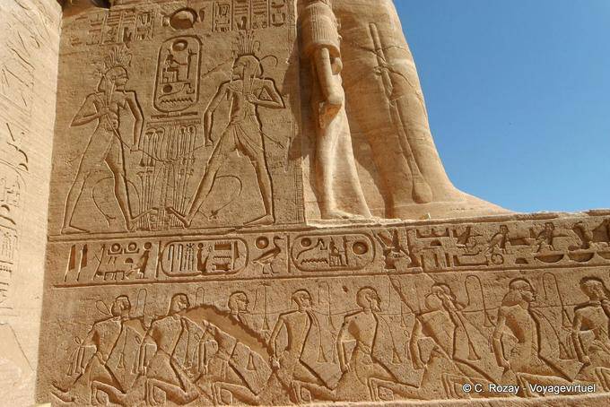 Fresco obstaculizado asiático, Abu Simbel - Egipto