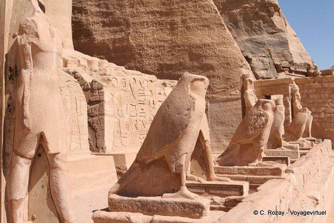 Alineación de Horus, Abu Simbel - Egipto