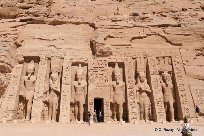 Disminución de pilón Nefertari Templo, Abu Simbel - Egipto
