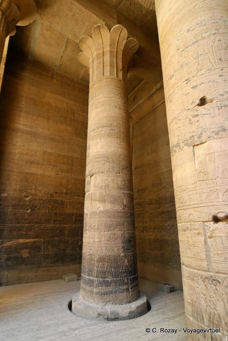 Columna pronaos, Templo de Philae - Egipto