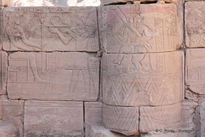 Detalle de relieves, el templo de Hathor Philae - Egipto